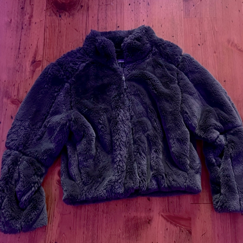 Fluffy Patagonia zip up hoodie